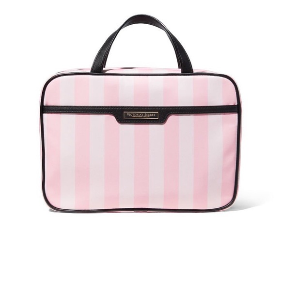 Victoria's Secret Handbags - Victoria’s Secret Jetset Hanging Cosmetic Case